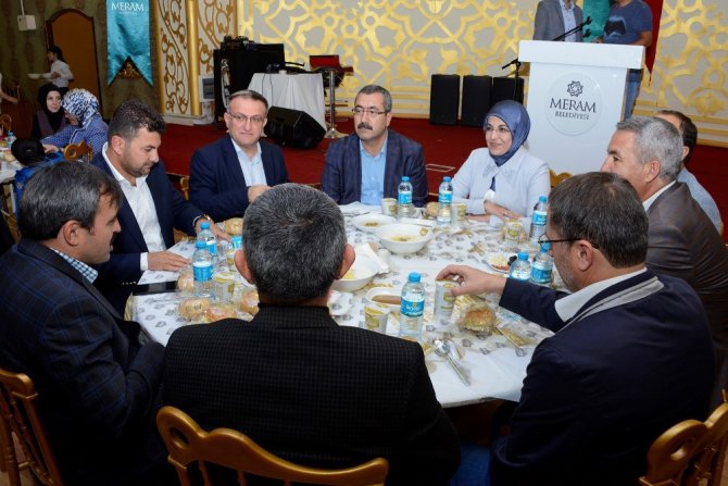 Meram Belediye personeli iftarda buluştu