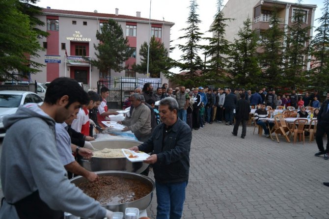 Kulu’da Yardımlaşma ve Dayanışma Derneğinden iftar