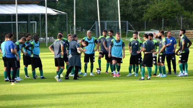 Atiker Konyaspor’un Avusturya kampı başladı