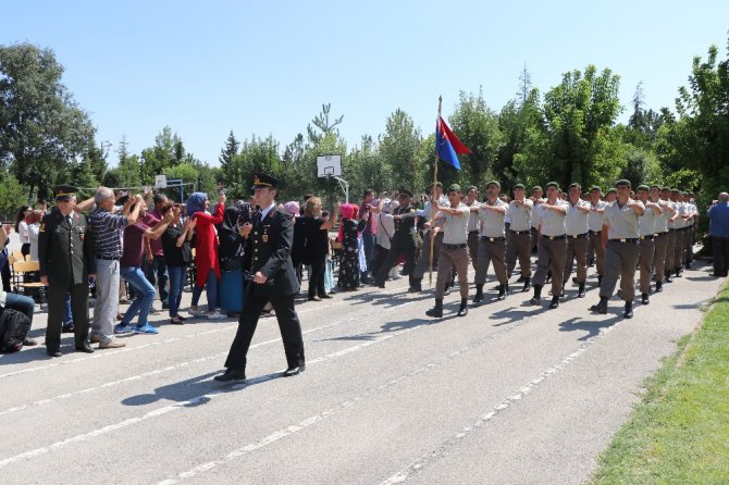 Konya’da kısa dönem erler yemin etti