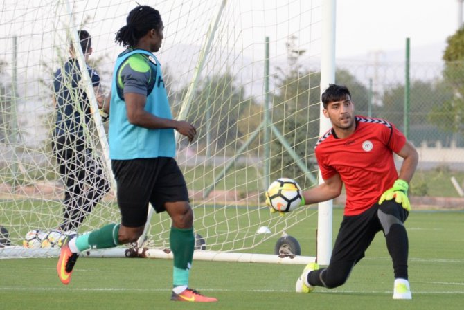 Atiker Konyaspor hazırlıklarını sürdürüyor