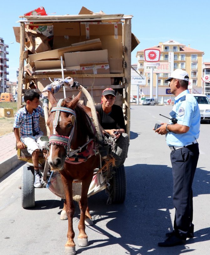 Aksaray’da at arabalarına yönelik uygulamalar sürüyor