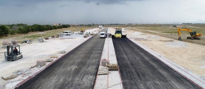 Selçuklu Belediyesi, asfalt ve altyapı çalışmalarını sürdürüyor