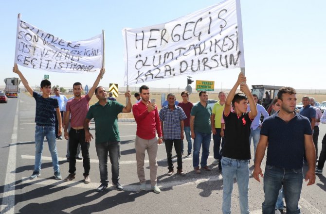 Aksaray’da köy halkı karayolunu trafiğe kapattı