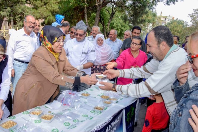 Ateşbâz Etkinlikleri aşure ikramıyla sona erdi