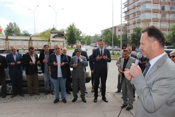 İhtiyaç sahibi öğrenciler yararına kermes düzenlendi