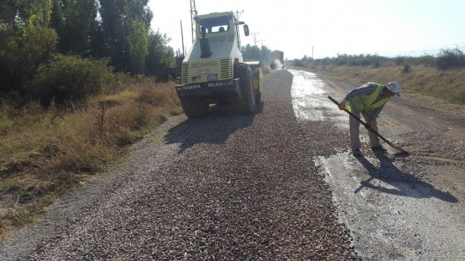 Seydişehir Belediyesinin asfalt çalışmaları sürüyor