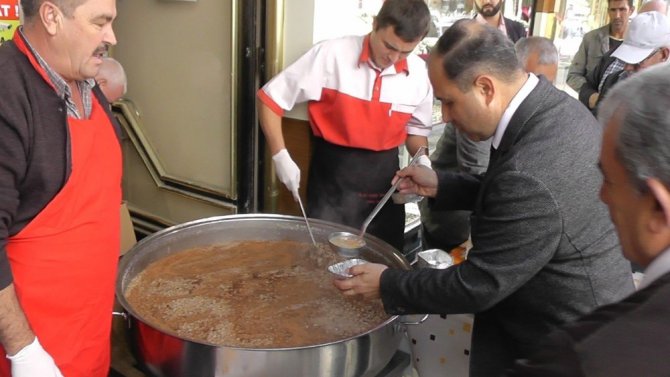 Kulu’da 2 bin kişiye aşure ikram edildi