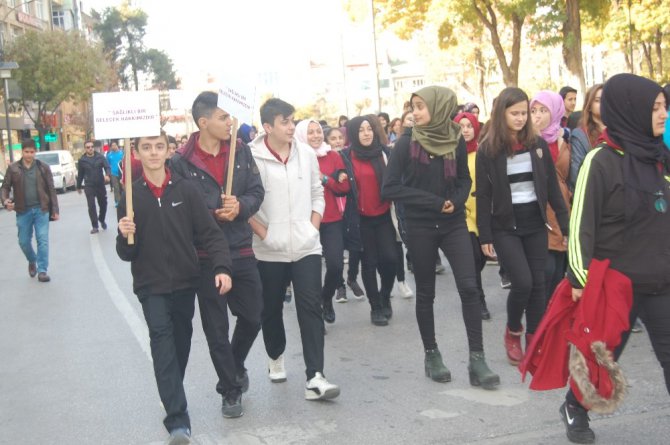 Konya’da Dünya Diyabet ve KOAH Günü yürüyüşü gerçekleşti