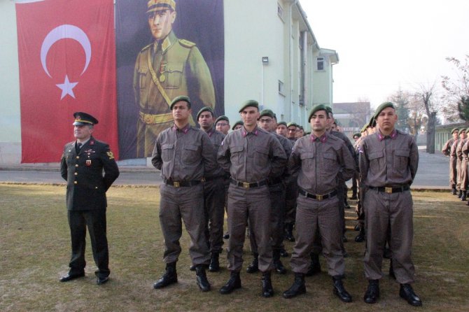 Konya’da kısa dönem erler yemin etti