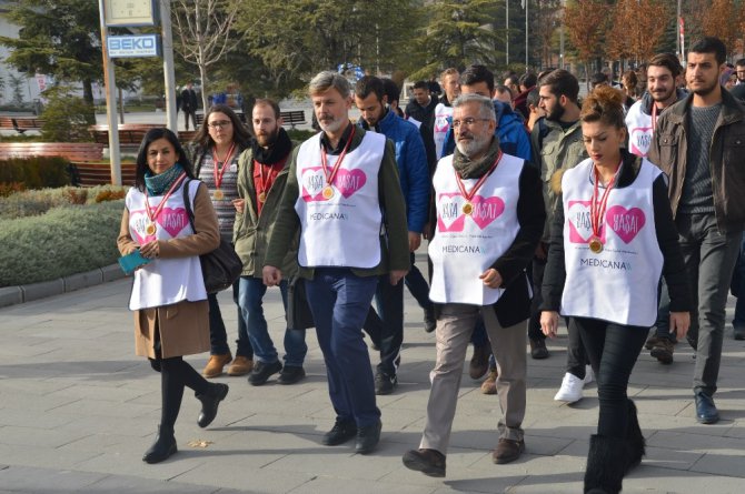 Konya’da, ‘Kalbim tekrar sevecek’ yürüyüşü