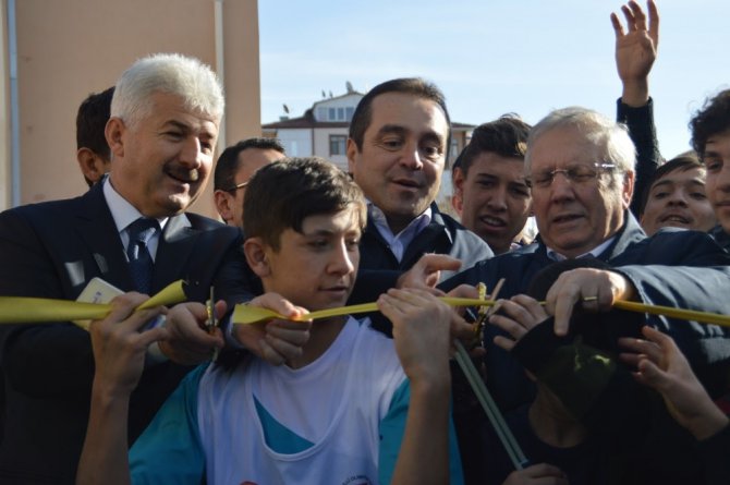 Aziz Yıldırım, Konya’da pota açılışı yaptı