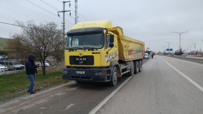 Engelli adam hafriyat kamyonunun çarpması sonucu öldü