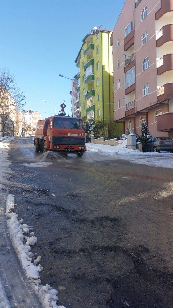 Beyşehir’de buzlanmaya karşı solüsyonlu önlem