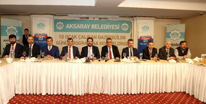 Aksaray’da protokol, Gazeteciler Günü’nde medya mensuplarıyla buluştu