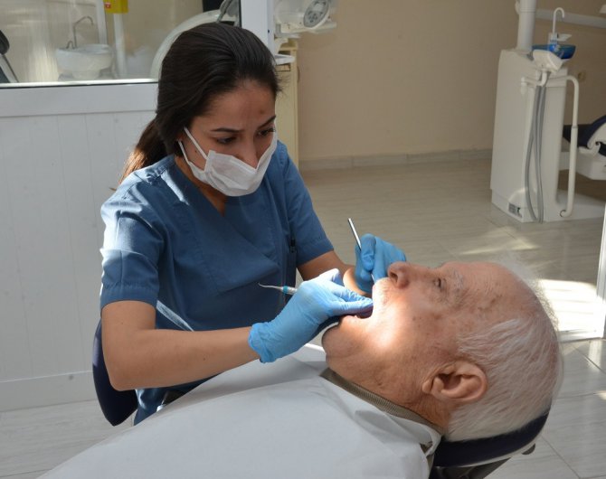 SÜ Diş Hekimliği Fakültesi’nde ileri uygulama kliniği hizmete açıldı