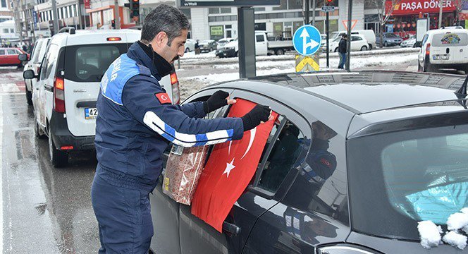 Konya’nın dört bir yanı Türk bayrağıyla süsleniyor