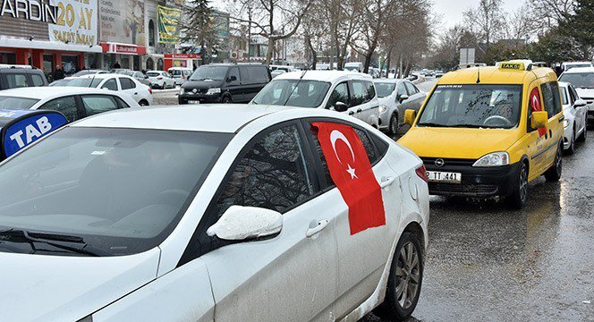 Konya’nın dört bir yanı Türk bayrağıyla süsleniyor