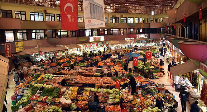 Konya’nın dört bir yanı Türk bayrağıyla süsleniyor