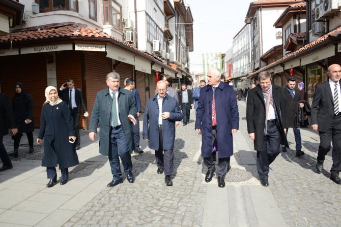 Konya’da bulunan belediye başkanları tarihi ve kültürel mekanları inceledi