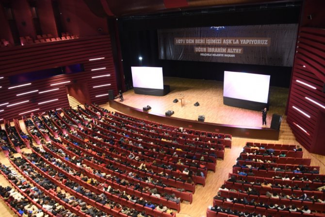 Selçuklu Kongre Merkezi Konya’ya değer katıyor