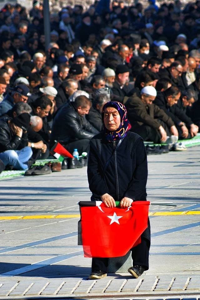 Beyşehir’de “Türk Bayrağı” temalı fotoğraf yarışması sonuçlandı