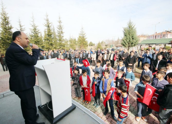 Beyşehir’de Cuma namazı çıkışında Afrin şehitleri için dua