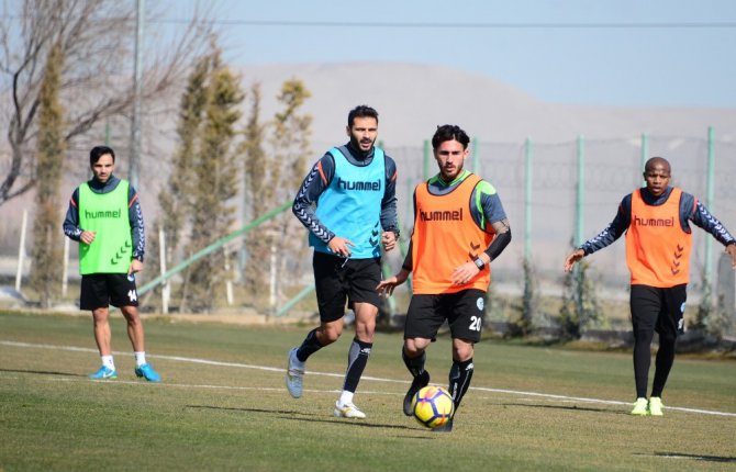 Atiker Konyaspor, Beşiktaş maçının hazırlıklarına başladı