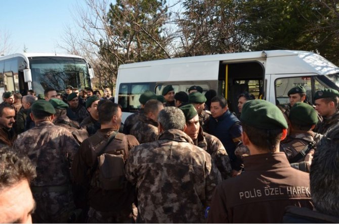 Konya’da özel harekat polisleri, Afrin’e uğurlandı