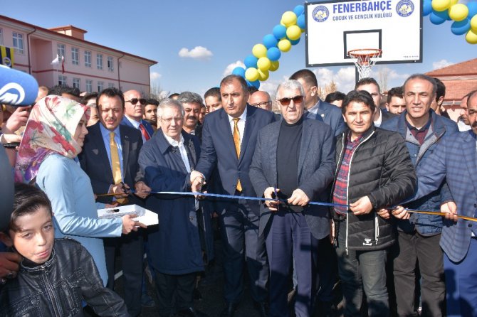 Aziz Yıldırım, Aksaray’da pota ve dernek açılışı yaptı