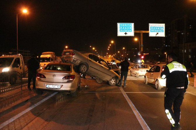 Konya’da 8 araç birbirine girdi: 2 yaralı