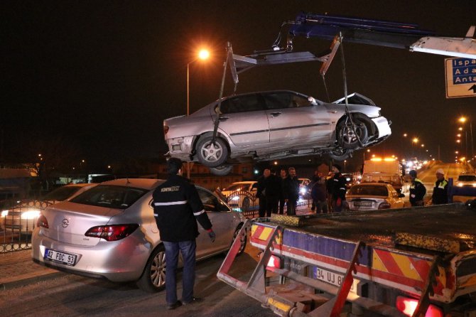 Konya’da 8 araç birbirine girdi: 2 yaralı