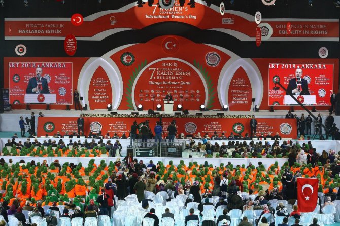 Konya Büyükşehir Park Bahçeler’in kadın çalışanları Cumhurbaşkanı Erdoğan ile görüştü