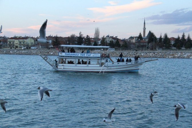 Beyşehir Gölü’nde bahar yoğunluğu