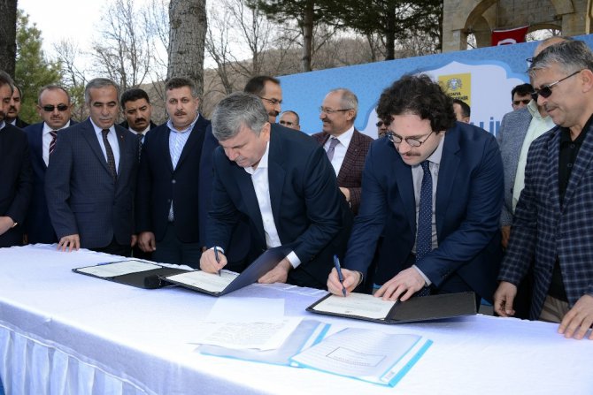 Hadimi Külliyatı Türkçe’ye kazandırılıyor