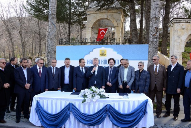 Hadimi Külliyatı Türkçe’ye kazandırılıyor