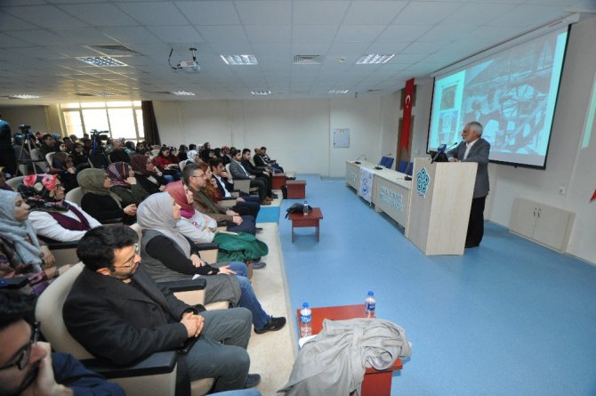 Prof. Dr. Arabacı: “Çanakkale’nin ruh iklimini okumuşların okuması lazım”