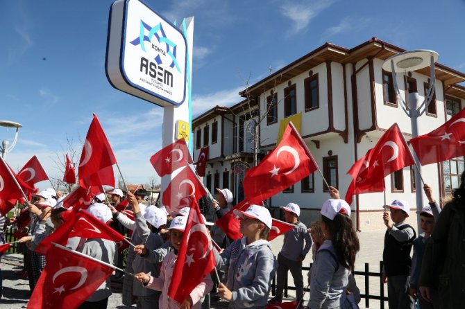 Tuzlukçu Şehir Konağı hizmete açıldı