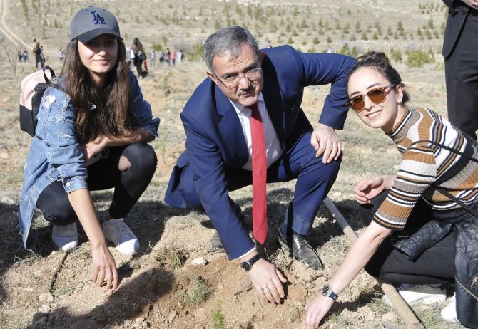 Selçuk’ta, Afrin Şehitleri anısına fidan dikildi