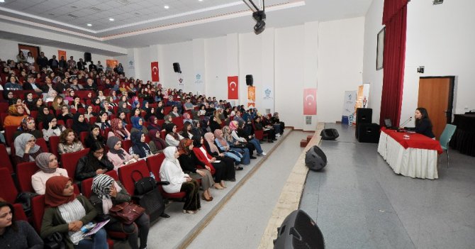 NEÜ’de öğretmen adaylarına ’STEM’ eğitimi anlatıldı