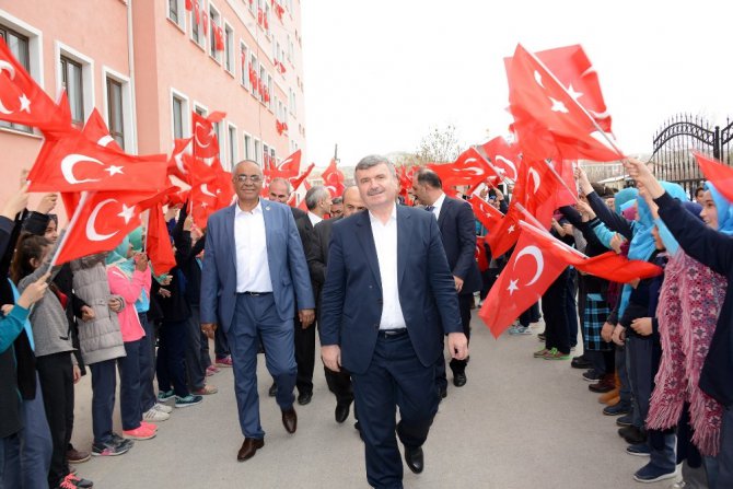 Başkan Akyürek: ”İstikametiniz hep doğru olsun”