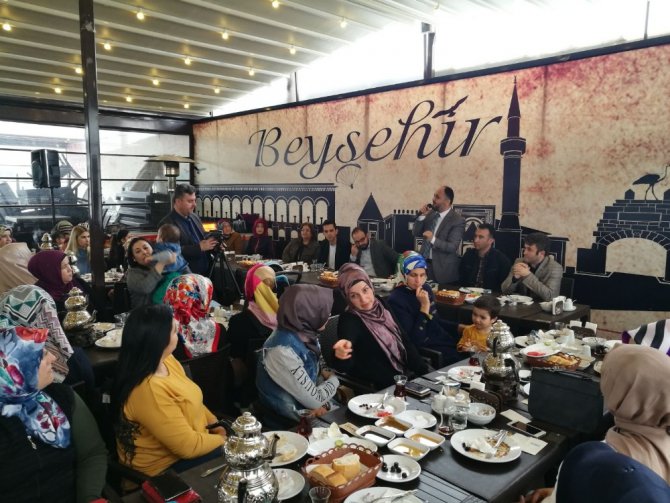 Başkan Özaltun, Beyşehir’in anneleriyle buluştu