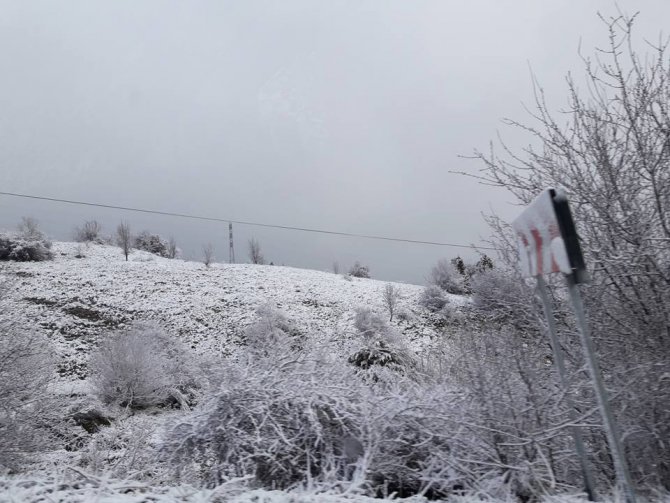 Derbent’e kar sürprizi