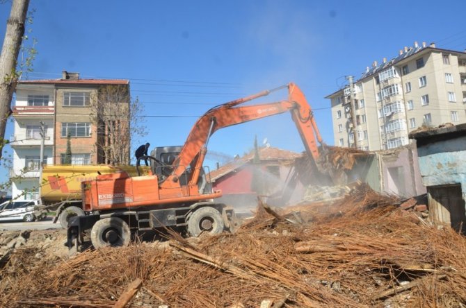 Ereğli’de kentsel dönüşüm alanında yıkımlar başlıyor