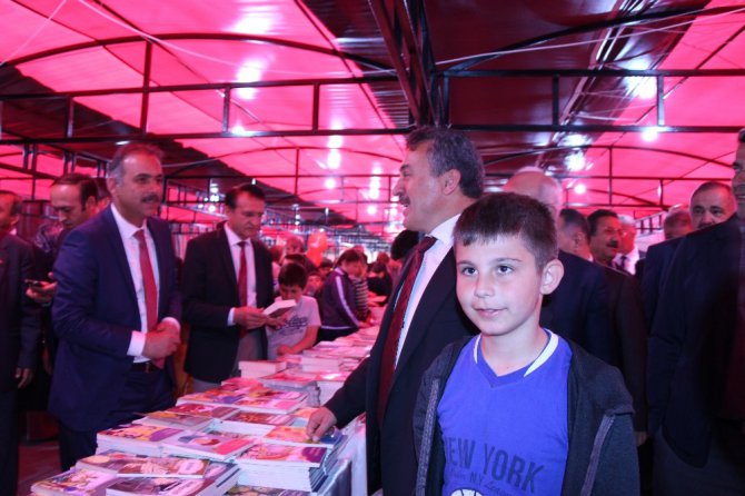 Seydişehir Kitap Günleri okurlarına kapılarını açtı