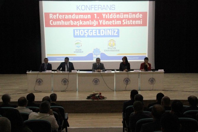 Beyşehir’de Cumhurbaşkanlığı Yönetim Sistemi konulu konferans