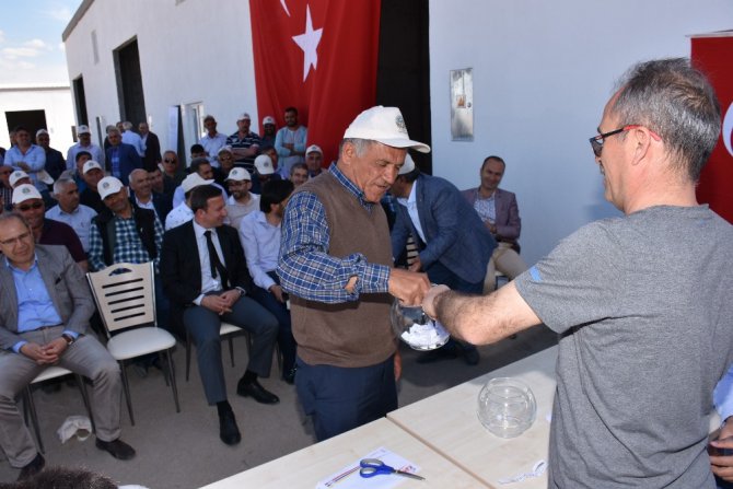 Ortaköy Yunus Emre Tarım Ticaret Merkezinde kura çekimi