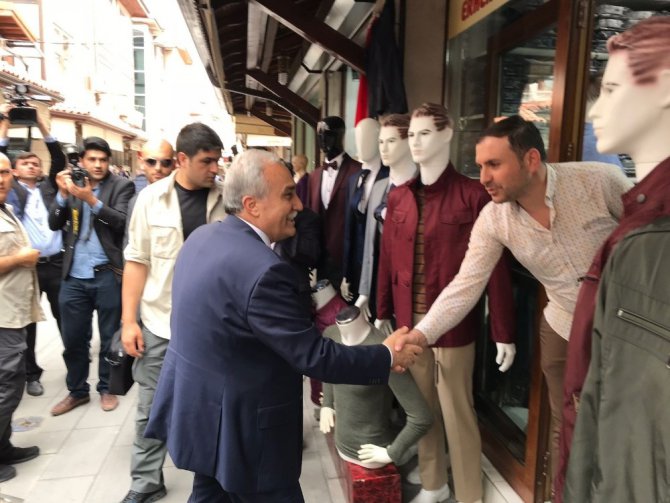 Bakan Fakıbaba’dan Konya’da esnaf ziyareti