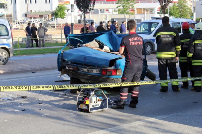 Zincirleme kazada savrulan otomobil tıra çarptı: 1 ölü