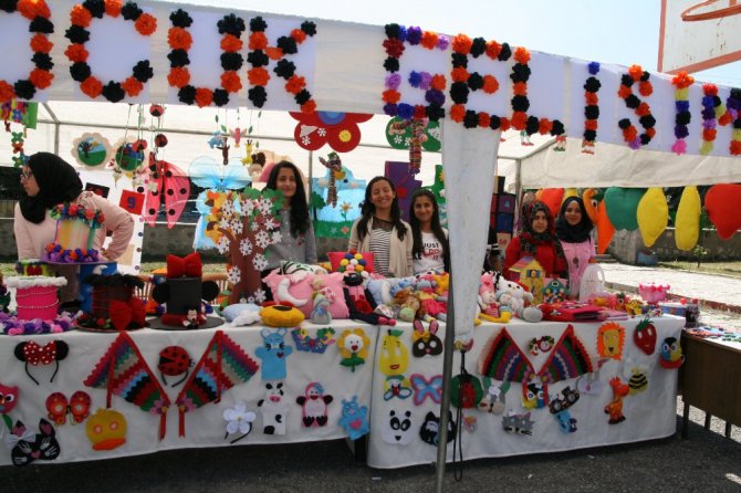 Kulu’da öğrenciler yararına sergi ve kermes